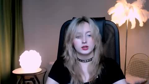 scarlettscril online show from November 15, 11:22 am