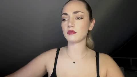 ScarlettxBlonde online show from May 26, 7:18 am