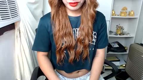 Queen Scarlet online show from January 9, 1:08 am