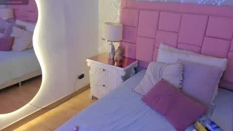 scarllet888 online show from October 4, 9:52 pm