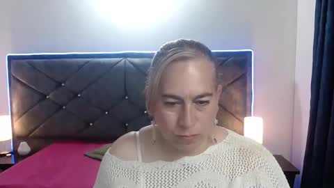 Sccarlet online show from November 12, 1:14 am