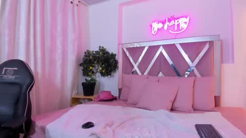 SCCARLET online show from September 15, 12:35 pm