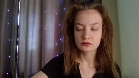 Elsa online show from May 4, 7:12 am