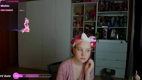 Rina online show from May 7, 7:34 am
