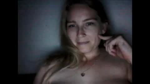 scissormam online show from October 5, 9:47 am
