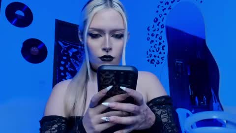 Goddess online show from May 7, 2:27 am
