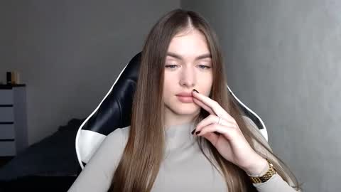 scratc_h online show from November 5, 4:12 pm