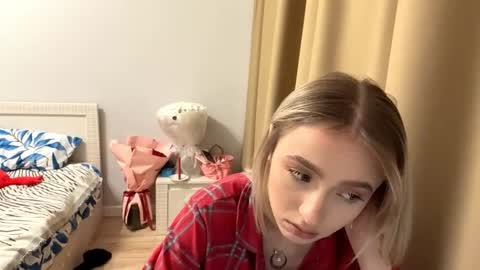 Kate online show from May 21, 1:58 am