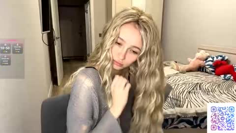 Kate online show from May 10, 7:27 pm