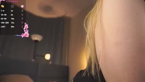 Rina online show from November 18, 8:54 pm