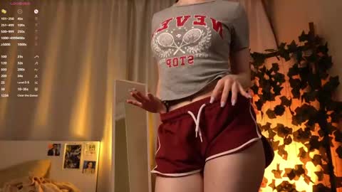 Brenda online show from May 5, 4:43 pm