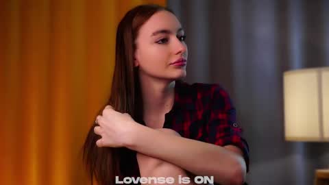 Lily online show from February 18, 2:05 pm