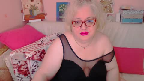 Snapshot of secretloverbbw chatting on January 14, 7:32 pm Alice online show from January 14, 7:32 pm