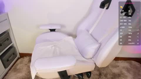 Snapshot of seductive_ava chatting on September 13, 2:41 am Ava online show from September 13, 2:41 am