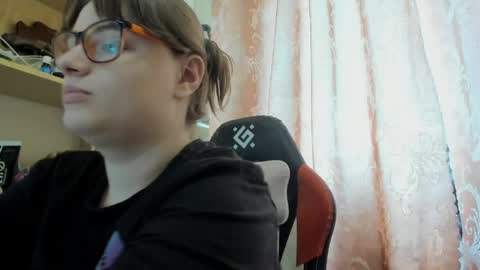 seductive_she_wolf online show from May 11, 12:29 pm