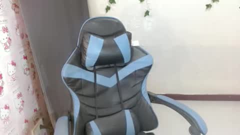 PAULA online show from December 1, 9:39 pm