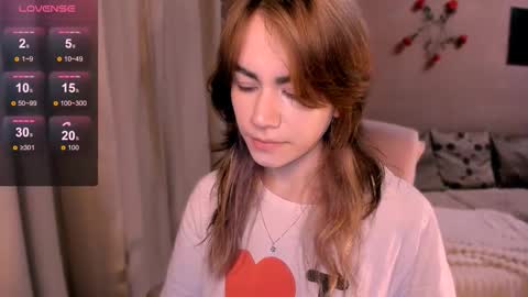 selectrra online show from October 25, 8:15 pm