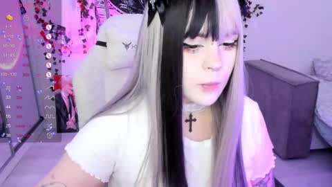 Selena  online show from November 19, 11:54 am