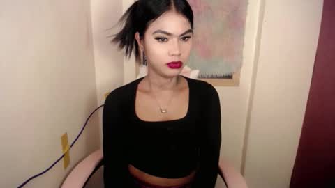 selena_fox2000 online show from April 5, 1:37 am
