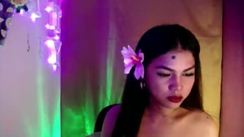 selena_fox2000 online show from May 13, 6:52 am