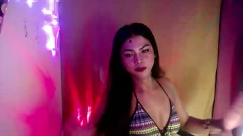 selena_fox2000 online show from May 14, 7:36 am