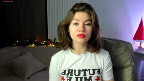 Selena online show from December 22, 1:01 am