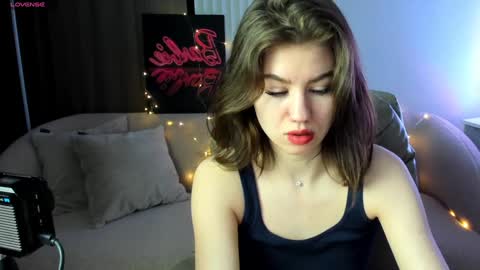 Selena online show from February 7, 1:04 am