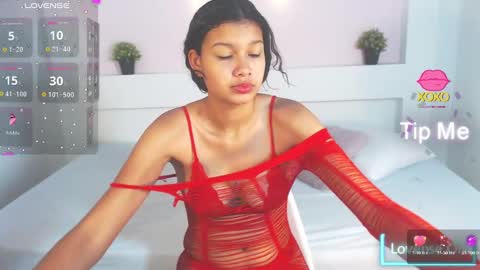 selenafox6 online show from January 17, 1:57 am