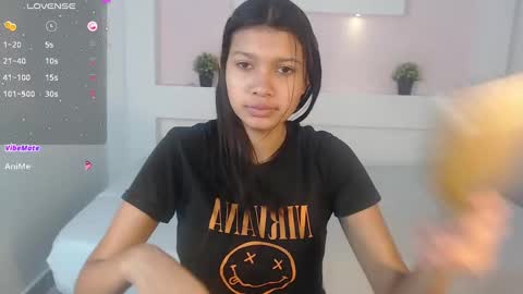 selenafox6 online show from February 10, 12:29 pm
