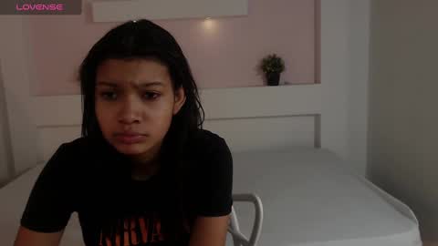 selenafox6 online show from February 9, 11:47 am