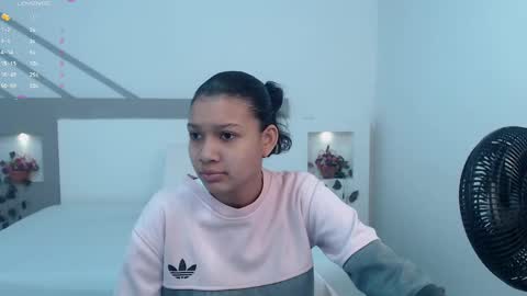 selenafox6 online show from February 16, 11:05 am