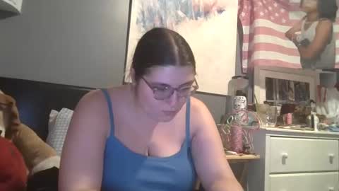 selene774455 online show from September 9, 11:59 pm