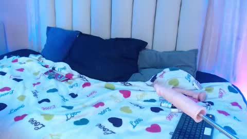 Selene online show from December 22, 8:23 pm