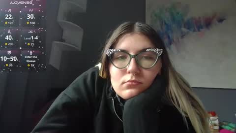 Selene online show from October 13, 3:58 pm