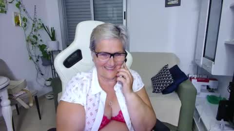 Selenna online show from May 26, 5:56 pm