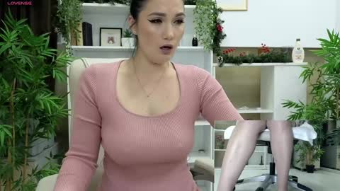 Seline online show from December 17, 5:04 pm