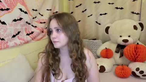 Sellya online show from October 16, 3:03 pm