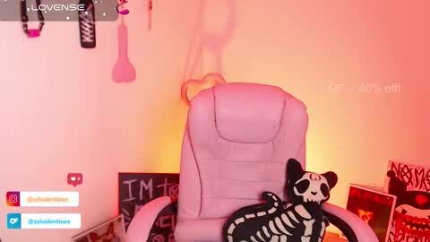 Snapshot of selvalentinex chatting on October 22, 3:44 am online show from October 22, 3:44 am