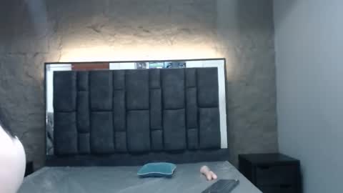 sennamars202cl online show from October 17, 3:26 pm