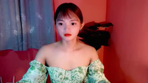 sensational_yeng online show from November 10, 3:51 pm