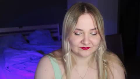 Ilona online show from May 21, 11:57 pm