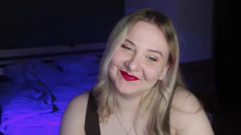 Ilona online show from May 15, 12:16 am