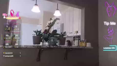 V online show from March 13, 10:22 pm