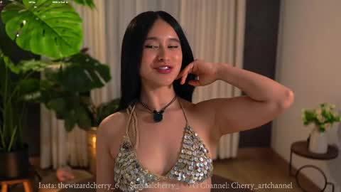 Maria- OF sensual bee online show from May 15, 12:38 am