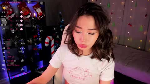 Kiki online show from December 17, 4:11 pm