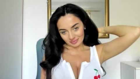 sensuallstella online show from July 2, 5:46 am