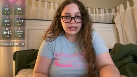 Seraphina online show from March 31, 9:31 am