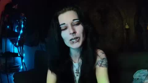 Seraphin Munster online show from October 17, 11:30 pm