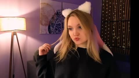 Serena online show from April 3, 11:41 am