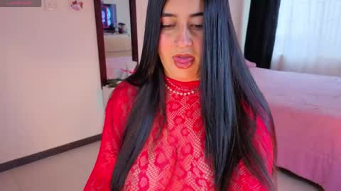 Serenna Cruz online show from May 20, 8:50 pm